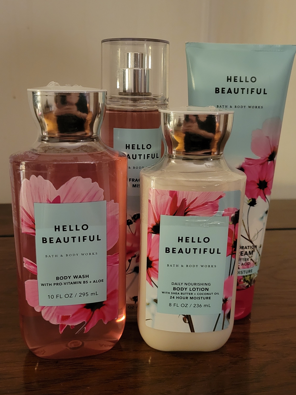 Bath & Body Works Hello Beautiful Set